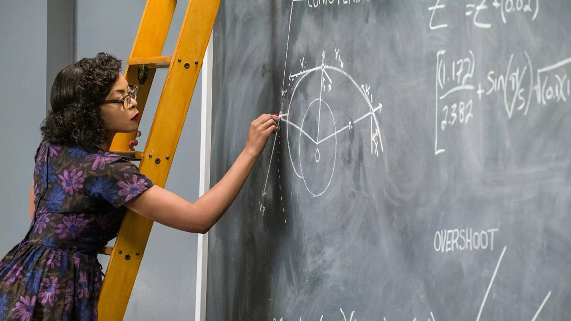 اکتاویا در حال حل ریاضی در فیلم اشخاص پنهان